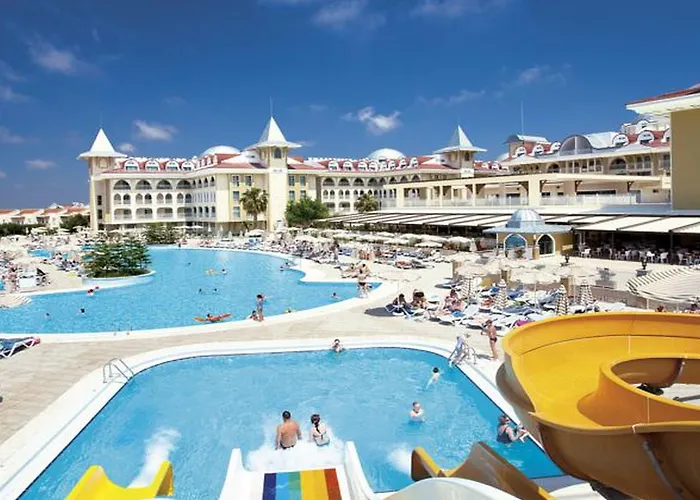 Side Star Resort Hotel