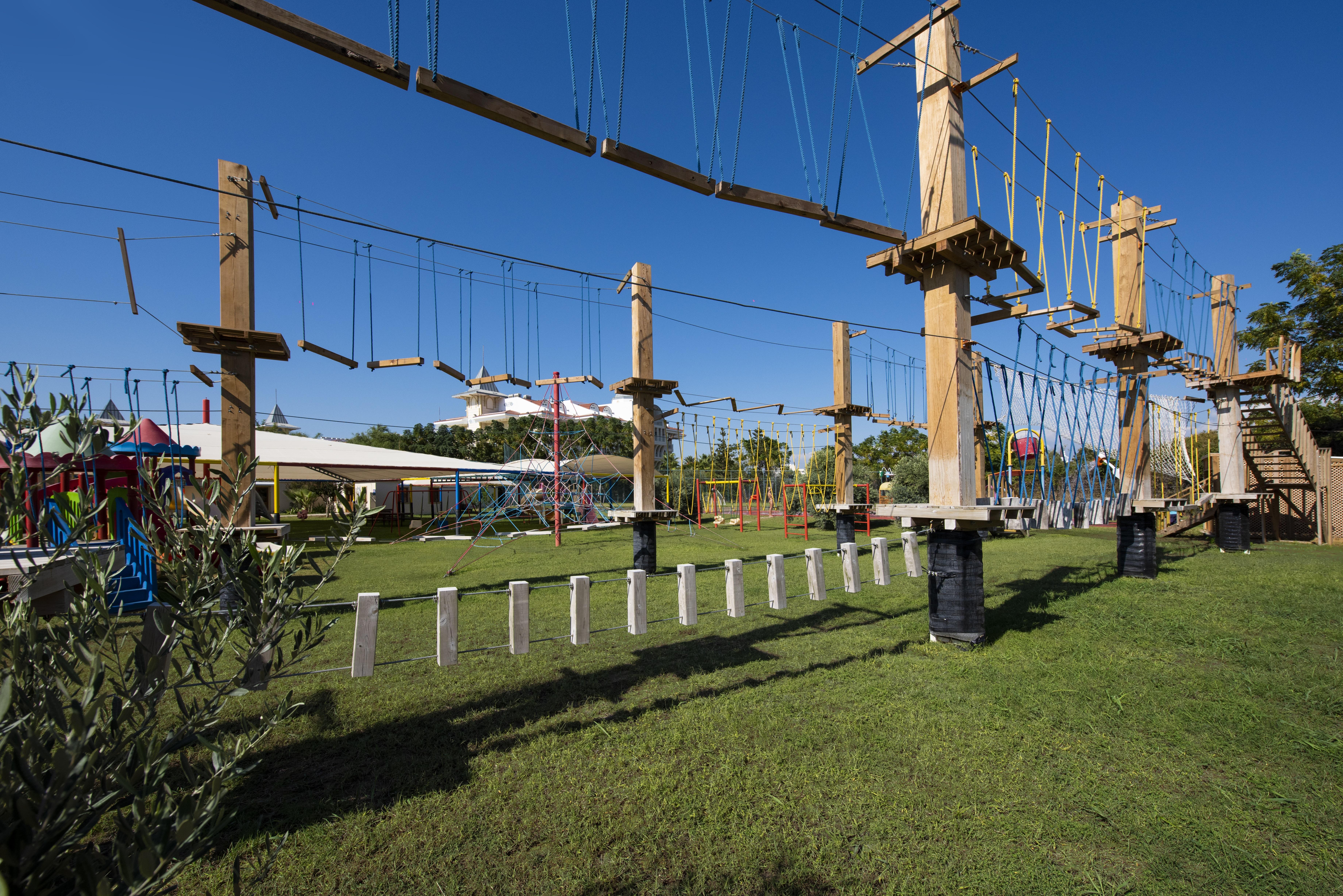 Star Resort Side